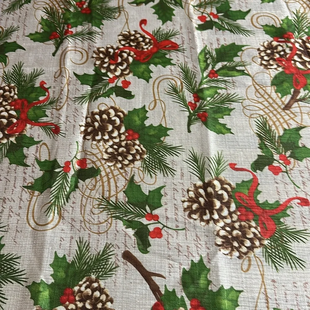 Tablecloth 52”x70” rectangular, pinecones Holly & ribbon & gold scrolling EUC